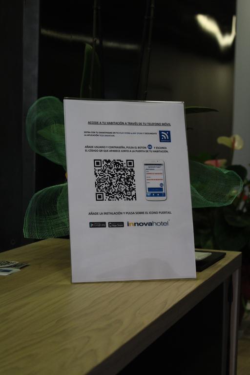 Zerupe Hotel 자라우츠 외부 사진